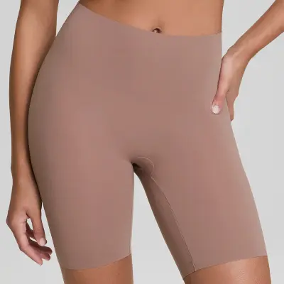 Anti-chaf long-thigh shorts